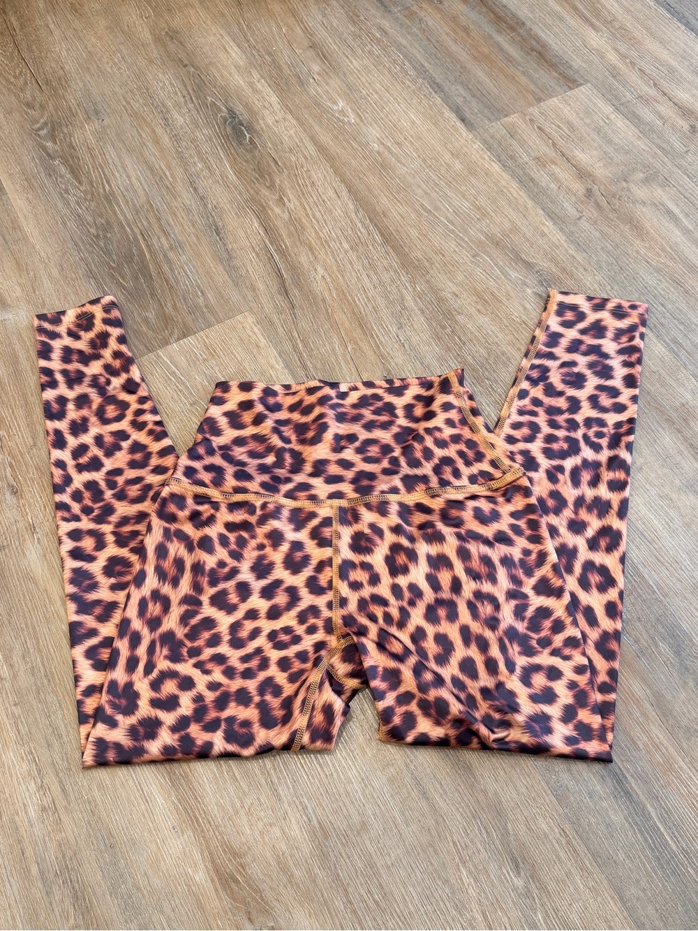 Women’s beyond yoga Leopard Print high waist midi Leggings Small